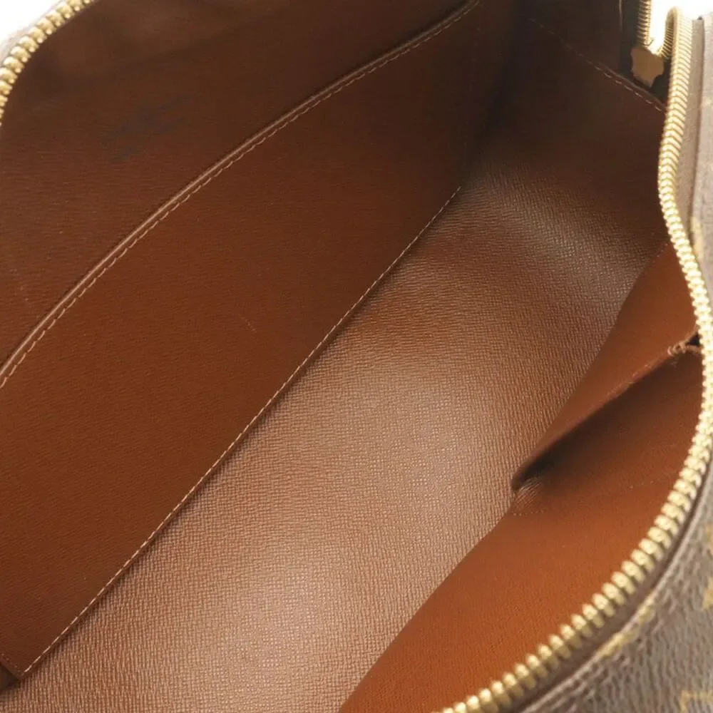Louis Vuitton delivery duty